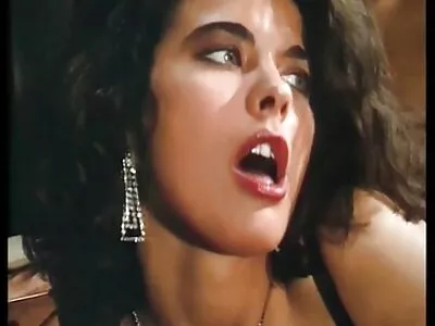 ភាពយន្ត Nubile - វីដេអូ Deep Strokes (Adrianne)